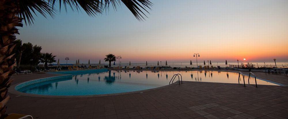 Club Esse Costa Dello Jonio Hotel Mandatoriccio Marina Exterior foto