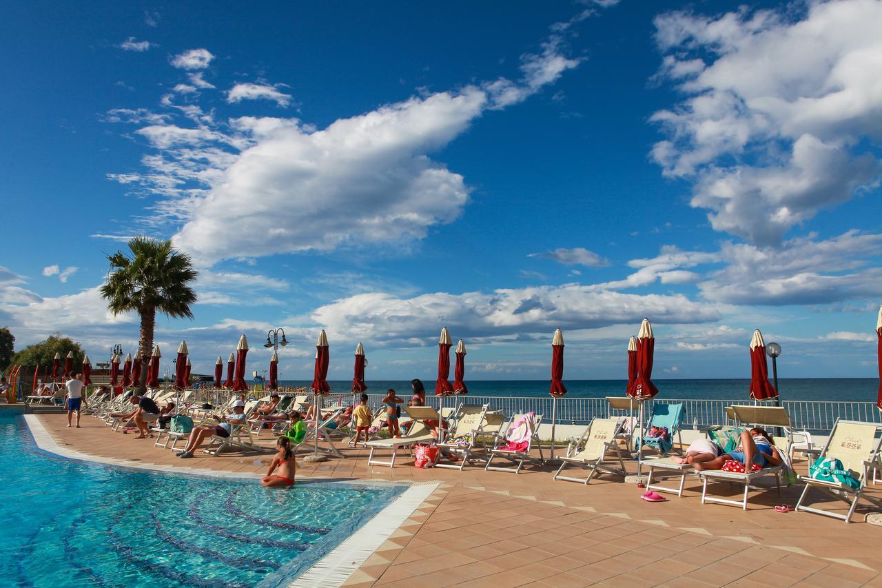 Club Esse Costa Dello Jonio Hotel Mandatoriccio Marina Exterior foto